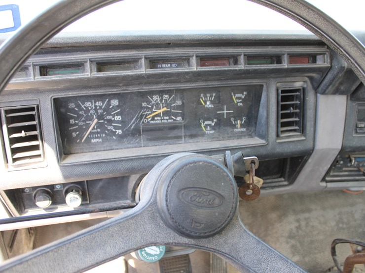 1998-ford-f700-image-13