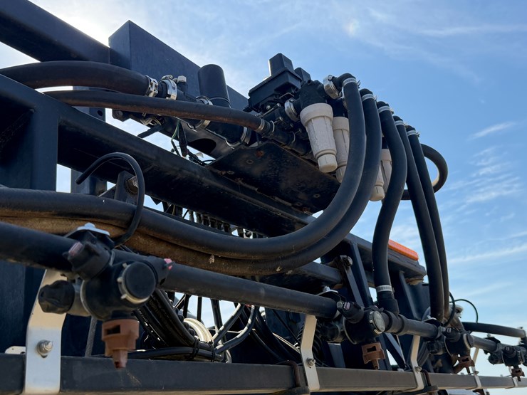 2011-apache-as1020-image-45