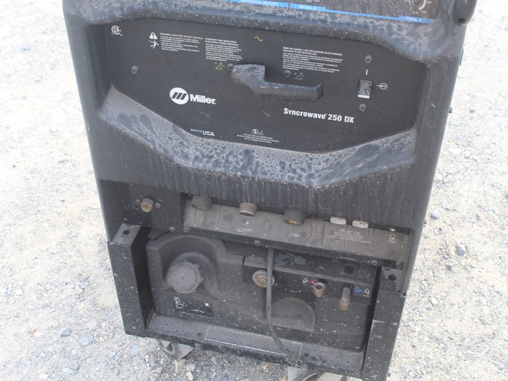 #8047-•-miller-sycrowave-dx-welding-machiine-image-7