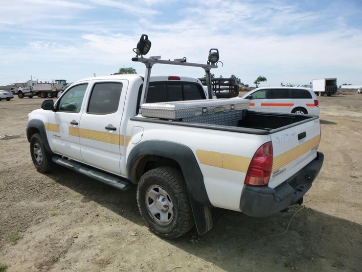 2013-toyota-tacoma-image-5