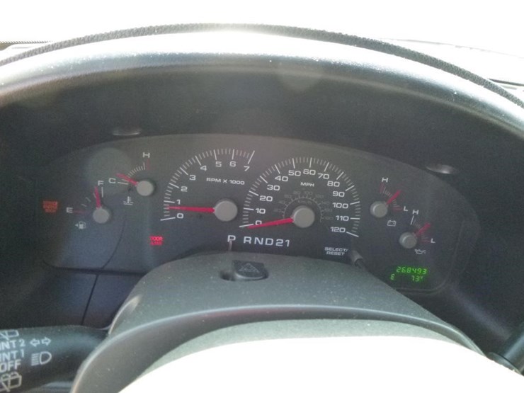 2003-ford-expedition-image-14