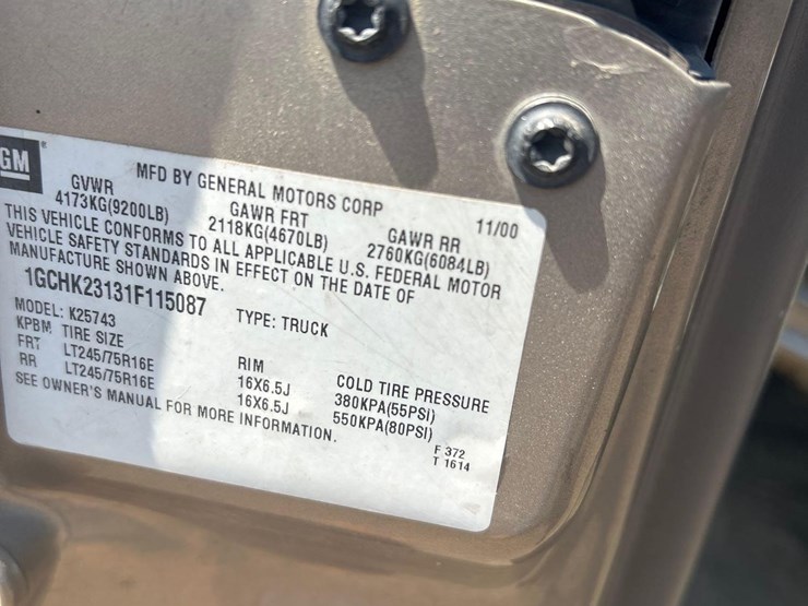 2001-chevrolet-2500hd-image-49