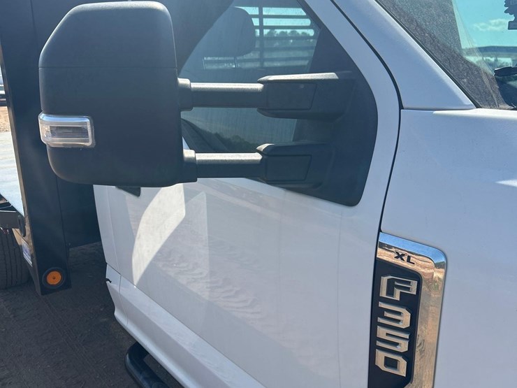 2019-ford-f350-xl-image-7