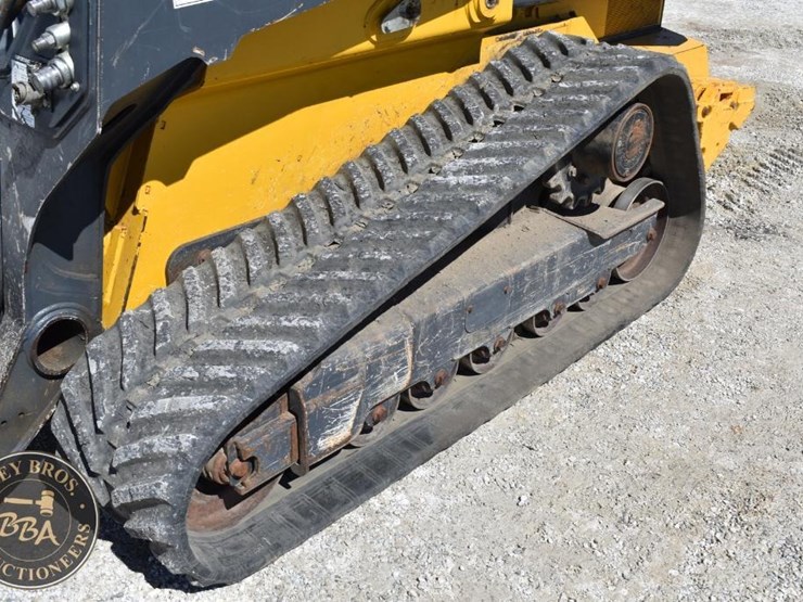 2019-deere-333g-image-37