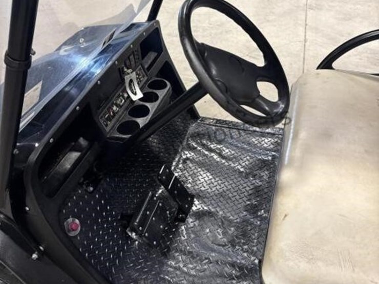 2014-e-z-go-terrain-250-image-17