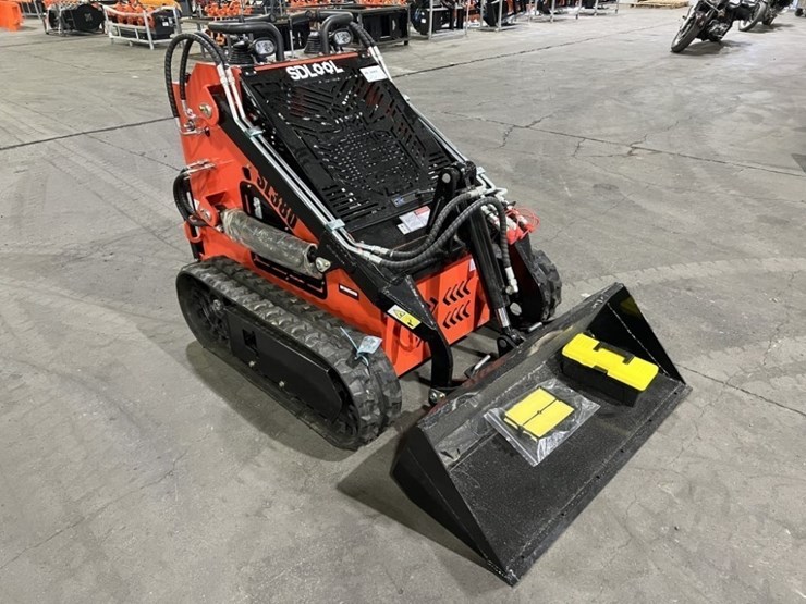 2026-sdlool-sl380-mini-compact-track-loader-image-2