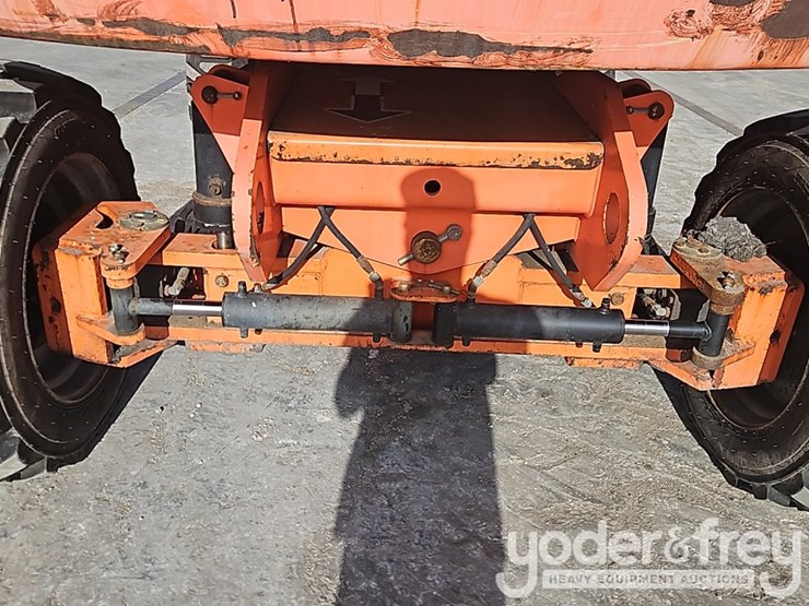 2011-jlg-860sj-image-22