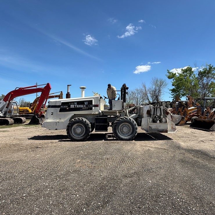 #2603 • 2004 TEREX CMIRS325B Pulverizer