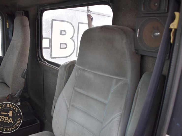 1992-international-9400-image-45