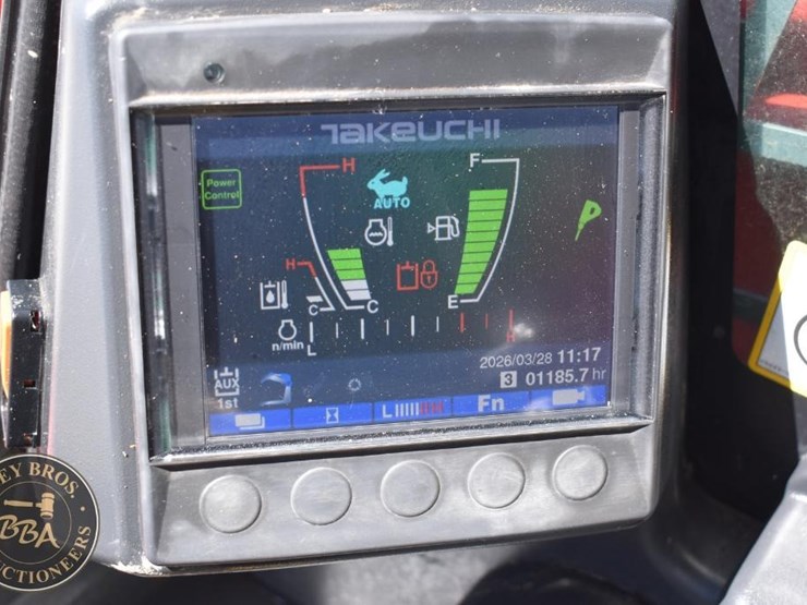 2020-takeuchi-tl8r2-image-50
