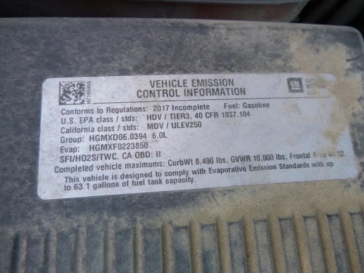 2017-chevrolet-2500-image-29