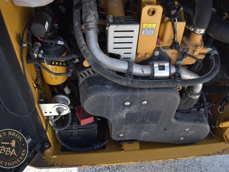 2023-caterpillar-259d3-image-30