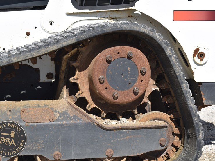 2016-bobcat-t650-image-35