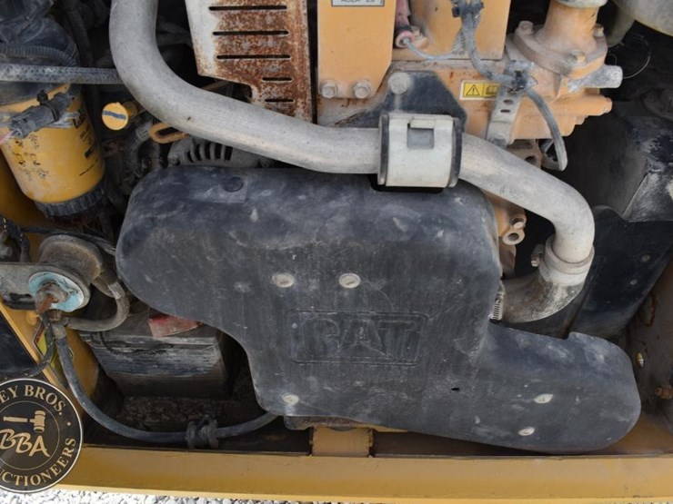 2023-caterpillar-259d3-image-46