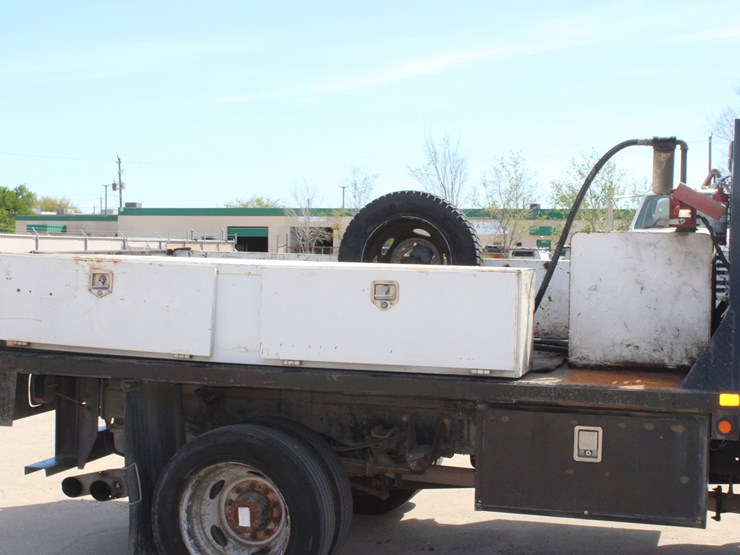 2013-ford-f550-image-6