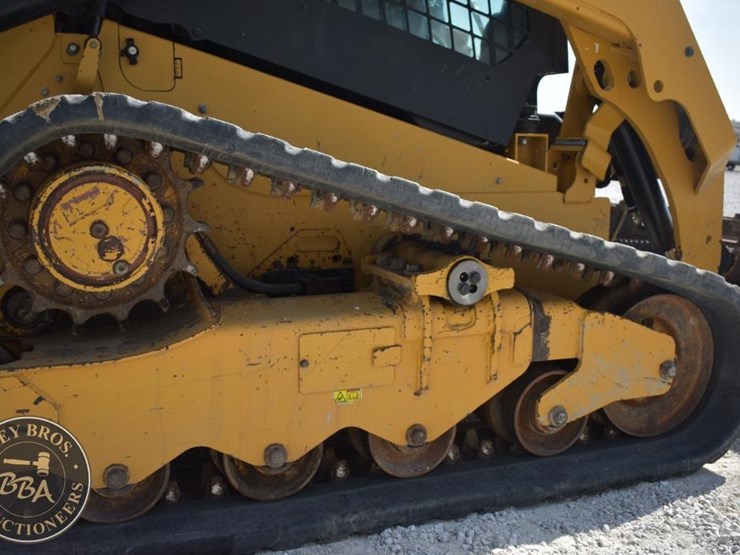 2023-caterpillar-259d3-image-34