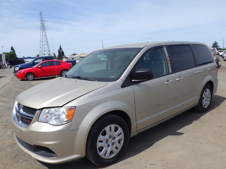 2015-dodge-grand-caravan-image-1