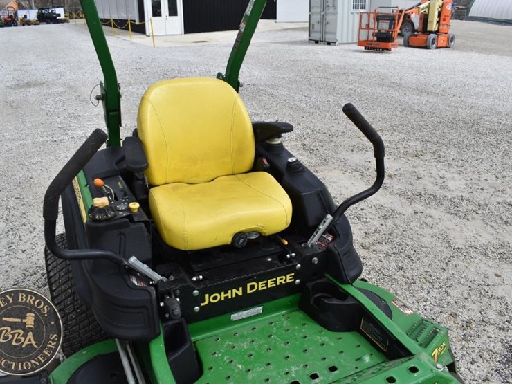2013-john-deere-z925m-image-9