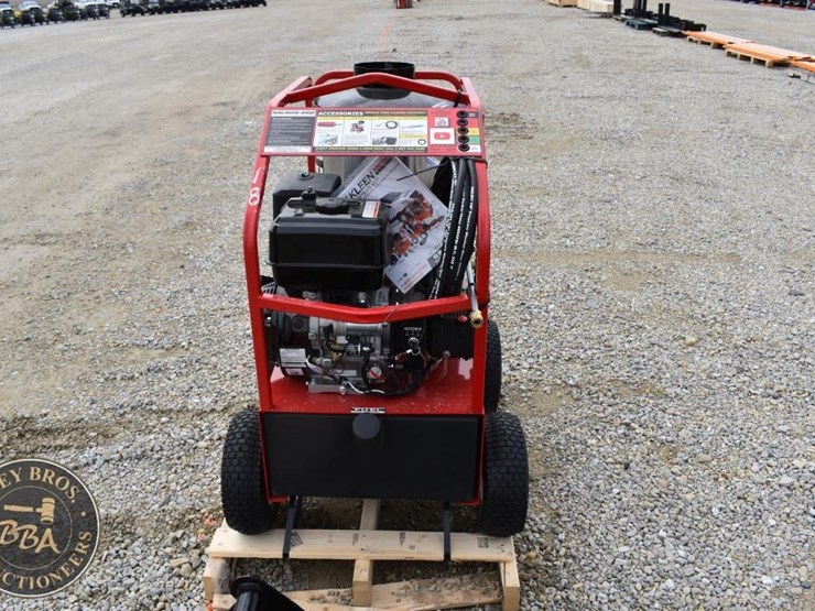 magnum-4000-hot-water-pressure-washer-42636-image-4