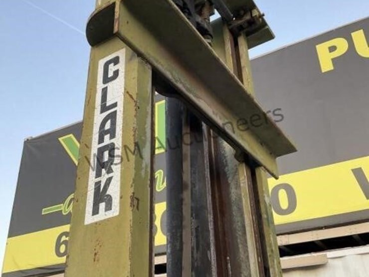 clark-rhy160d-forklift-image-12