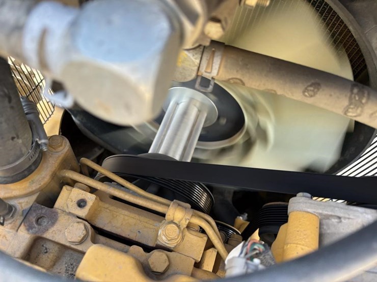 2018-deere-210lep-image-48