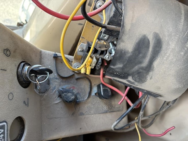 2006-caterpillar-143h-image-49