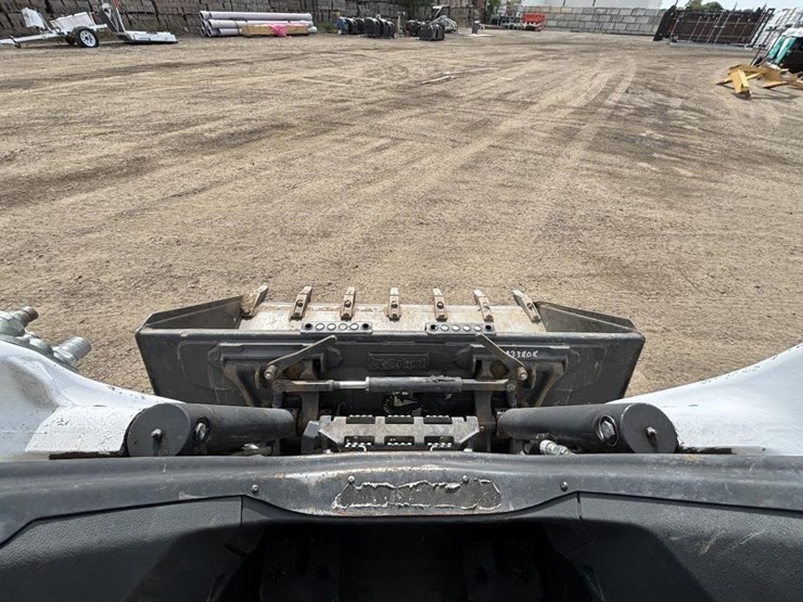 2022-bobcat-t66-image-21