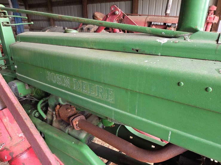 john-deere-b-image-2