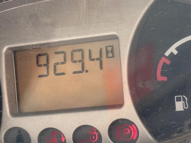 2021-bobcat-t450-image-42