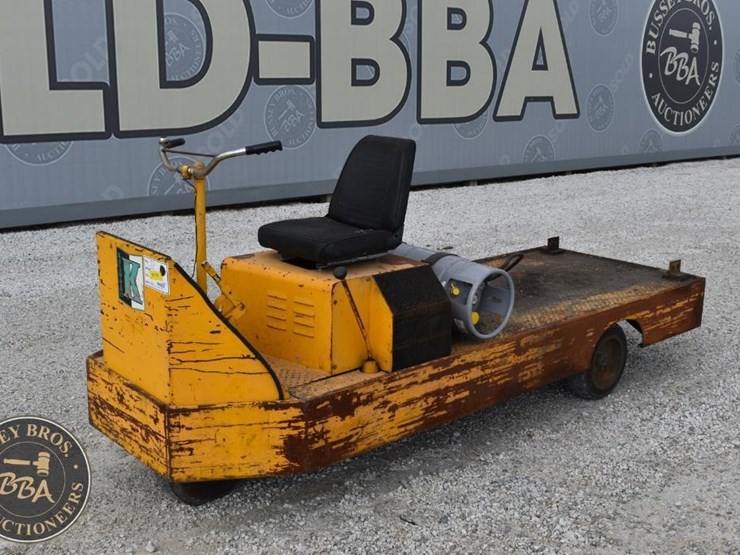 1996-united-tractor-2500bl-42652-image-3