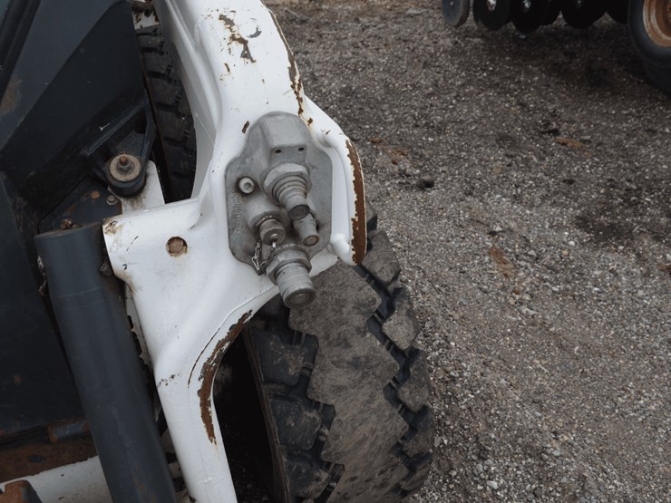 2023-bobcat-s62-image-13