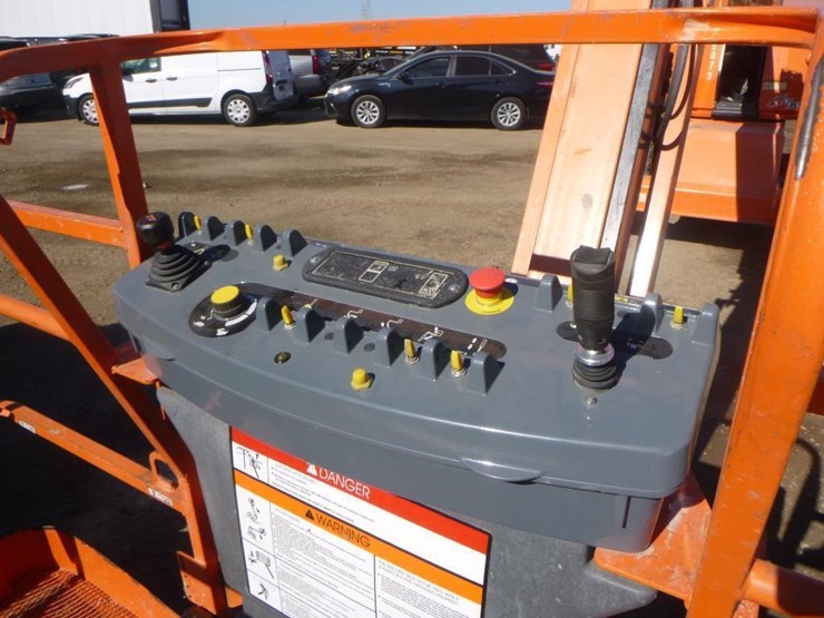 jlg-460sj-image-12