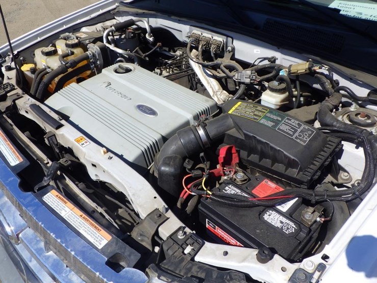 2008-ford-escape-image-10