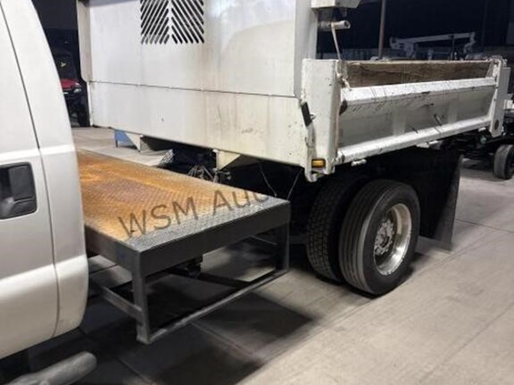 2014-ford-f550-image-5