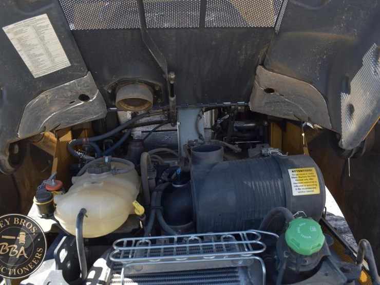 2023-deere-333g-image-48