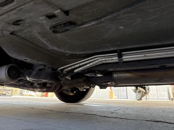 2016-ford-explorer-image-26