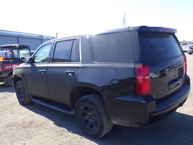 2020-chevrolet-tahoe-image-4