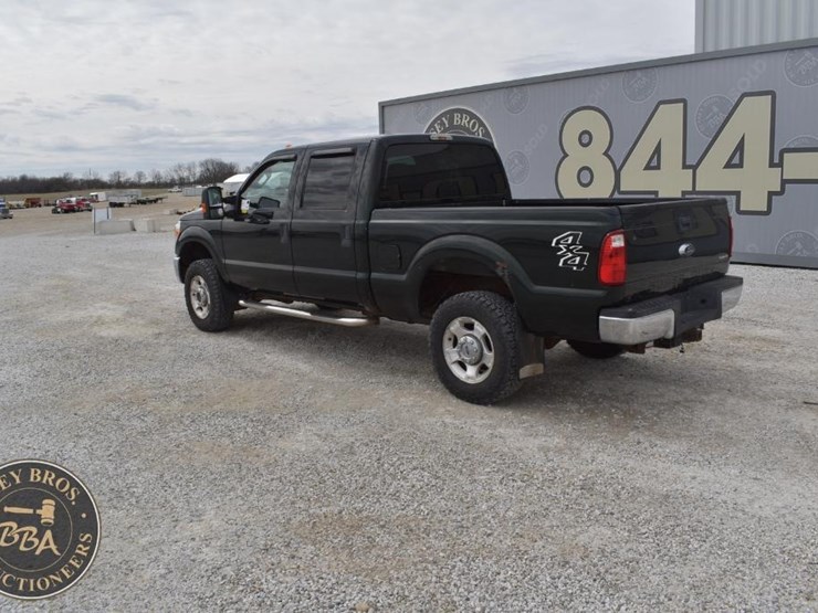 2014-ford-f250-sd-xlt-image-3