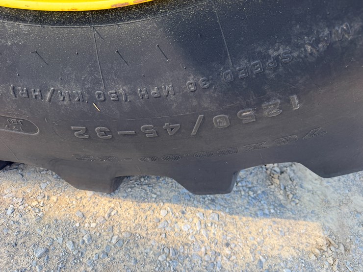 2014-john-deere-s670-image-22