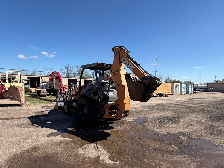 2017-case-580sn-image-8