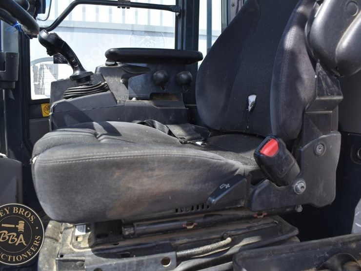 2019-komatsu-wa320-8-image-62