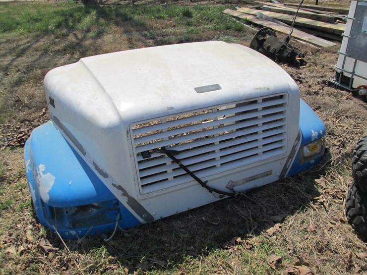 international-4700-image-1