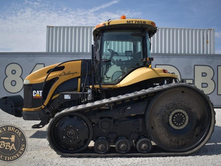 2004-challenger-mt765b-image-4