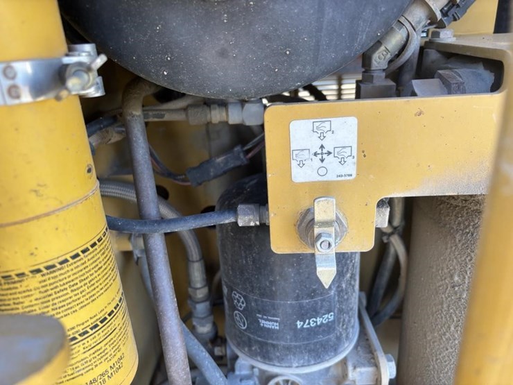 2006-caterpillar-143h-motor-grader-image-63