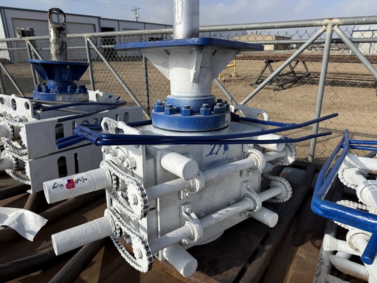 7-1/16-3m-2-3/8-dbl-manual-blowout-preventer-,-charted-image-1