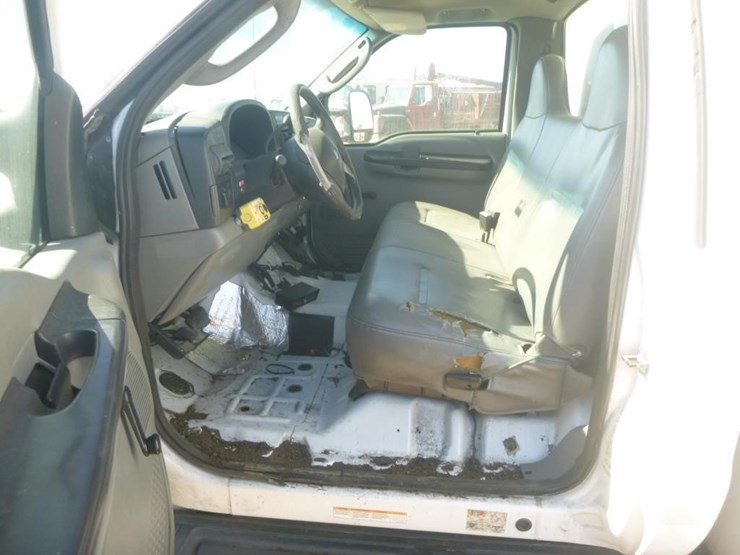 2007-ford-f450-image-12