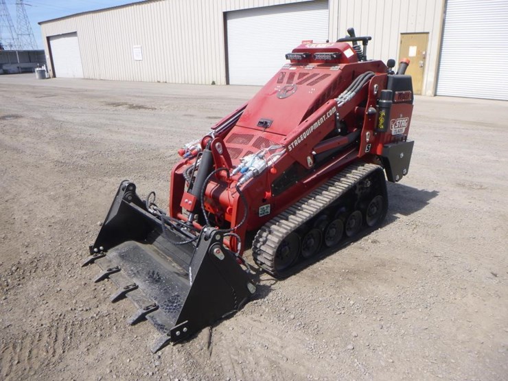 2025-stag-tl425-skid-steer-track-loader-image-1