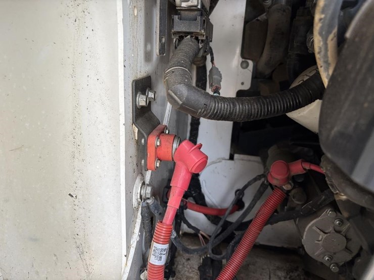 2022-bobcat-t66-image-33