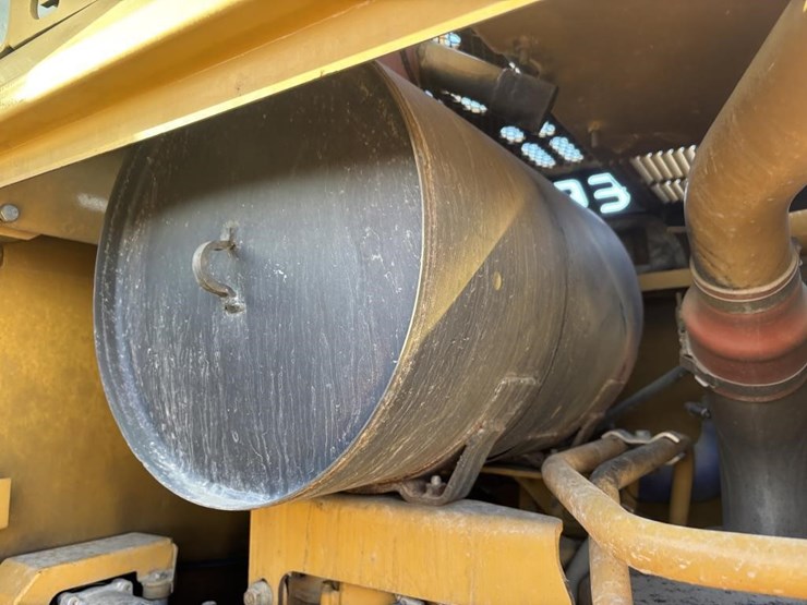 2006-caterpillar-143h-motor-grader-image-57