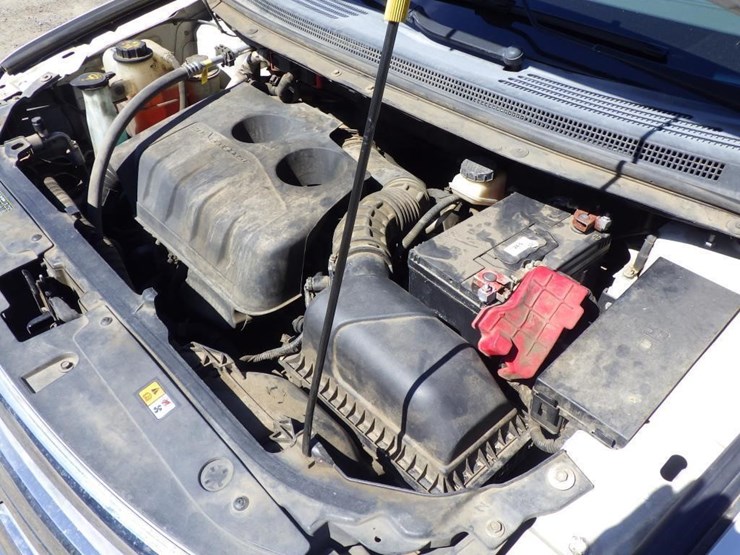 2013-ford-edge-image-10